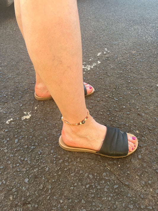 ANKLET