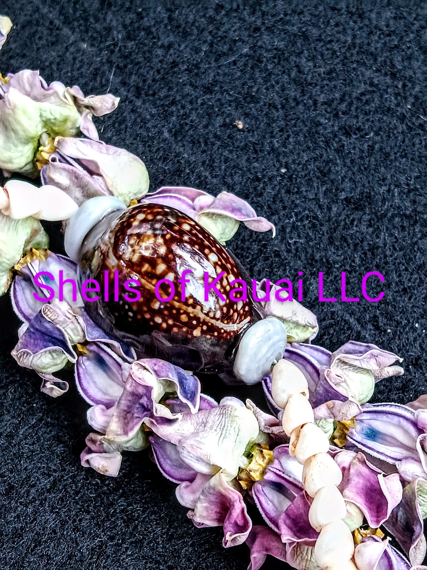 21.5 inch multi style Hawaiian shell lei